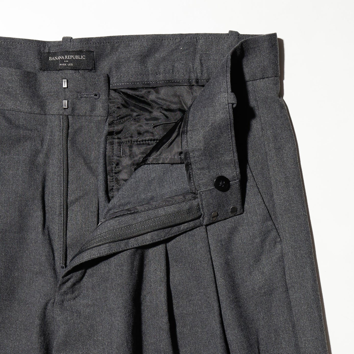 vintage banana republic tucked wide leg slacks