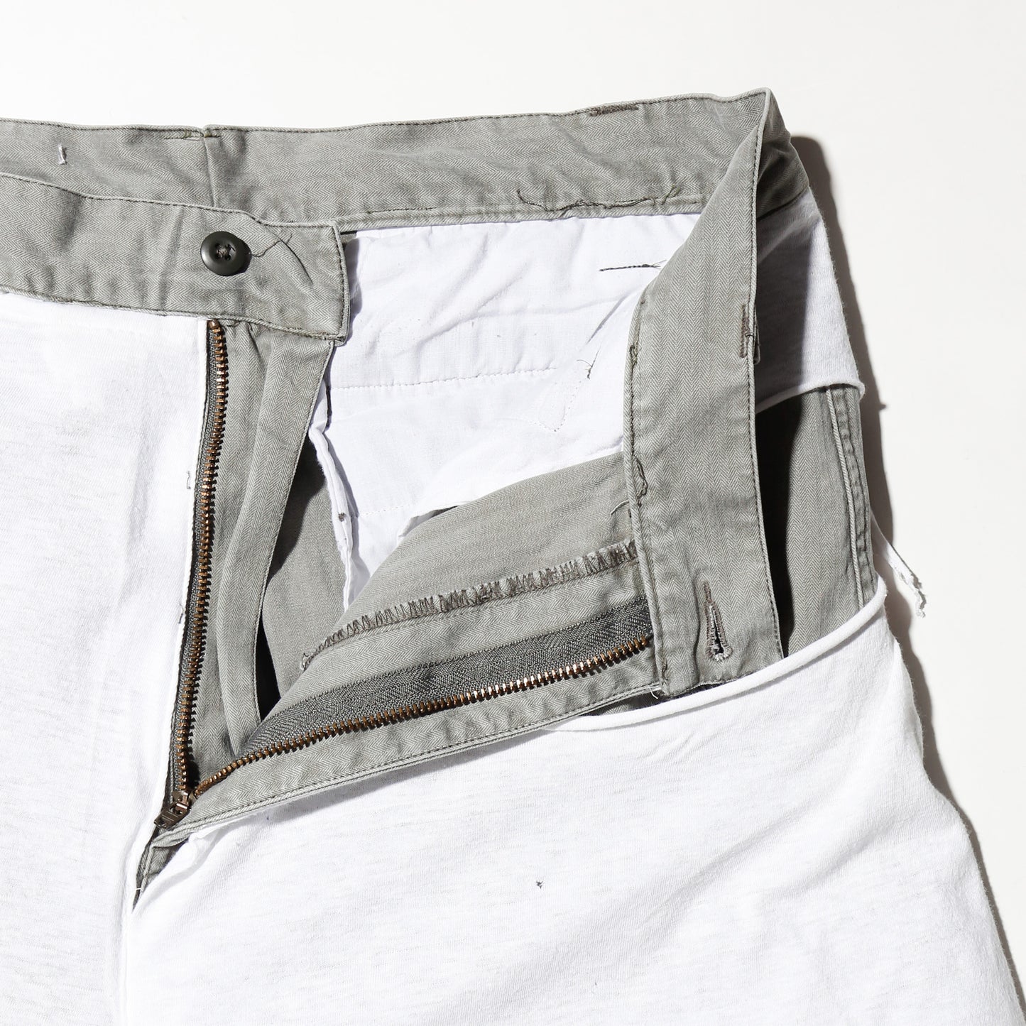 *one-off broken layered trousers