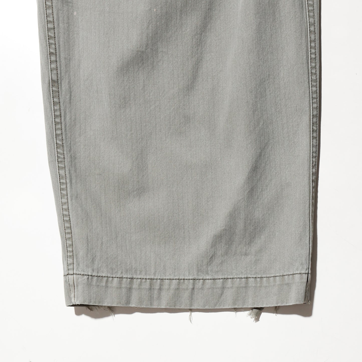 *one-off broken layered trousers