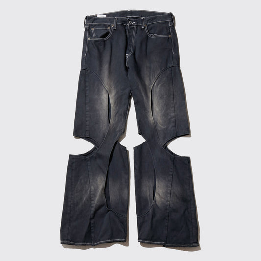 *one-off genom jeans: model-fade finish