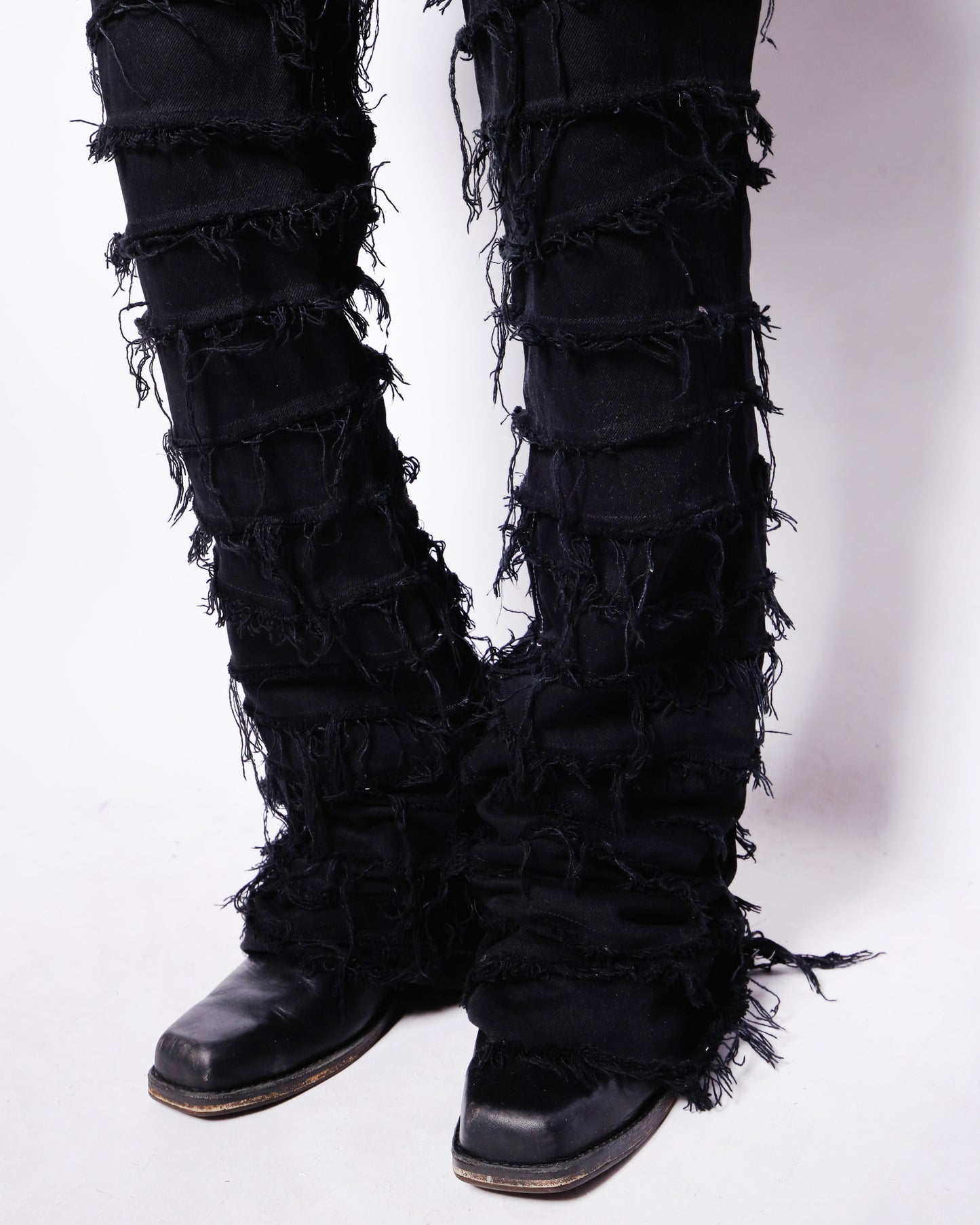 *one-off tsugihagi jeans, model-black finish