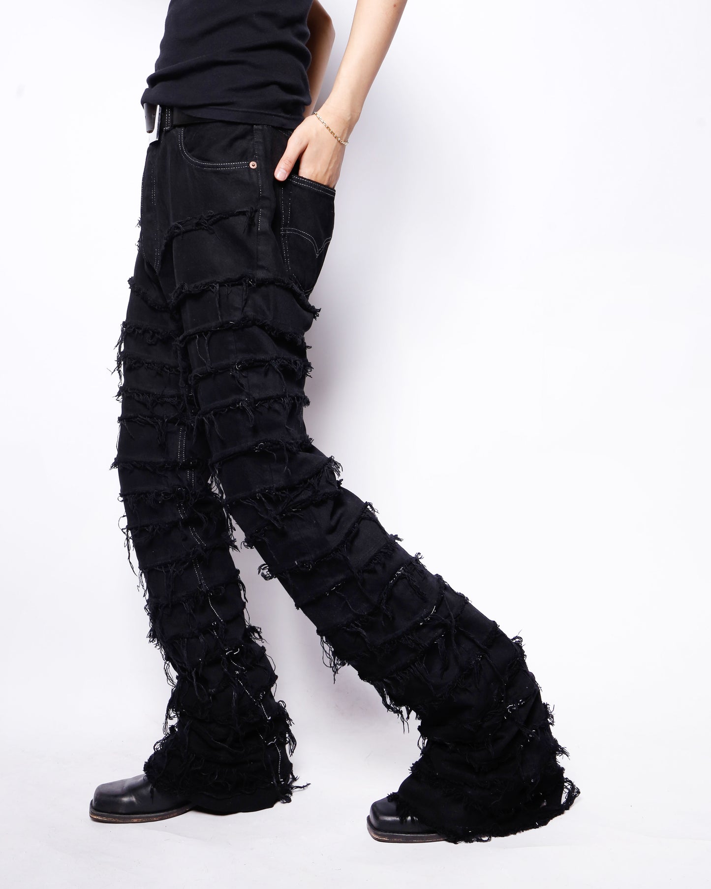 *one-off tsugihagi jeans, model-black finish