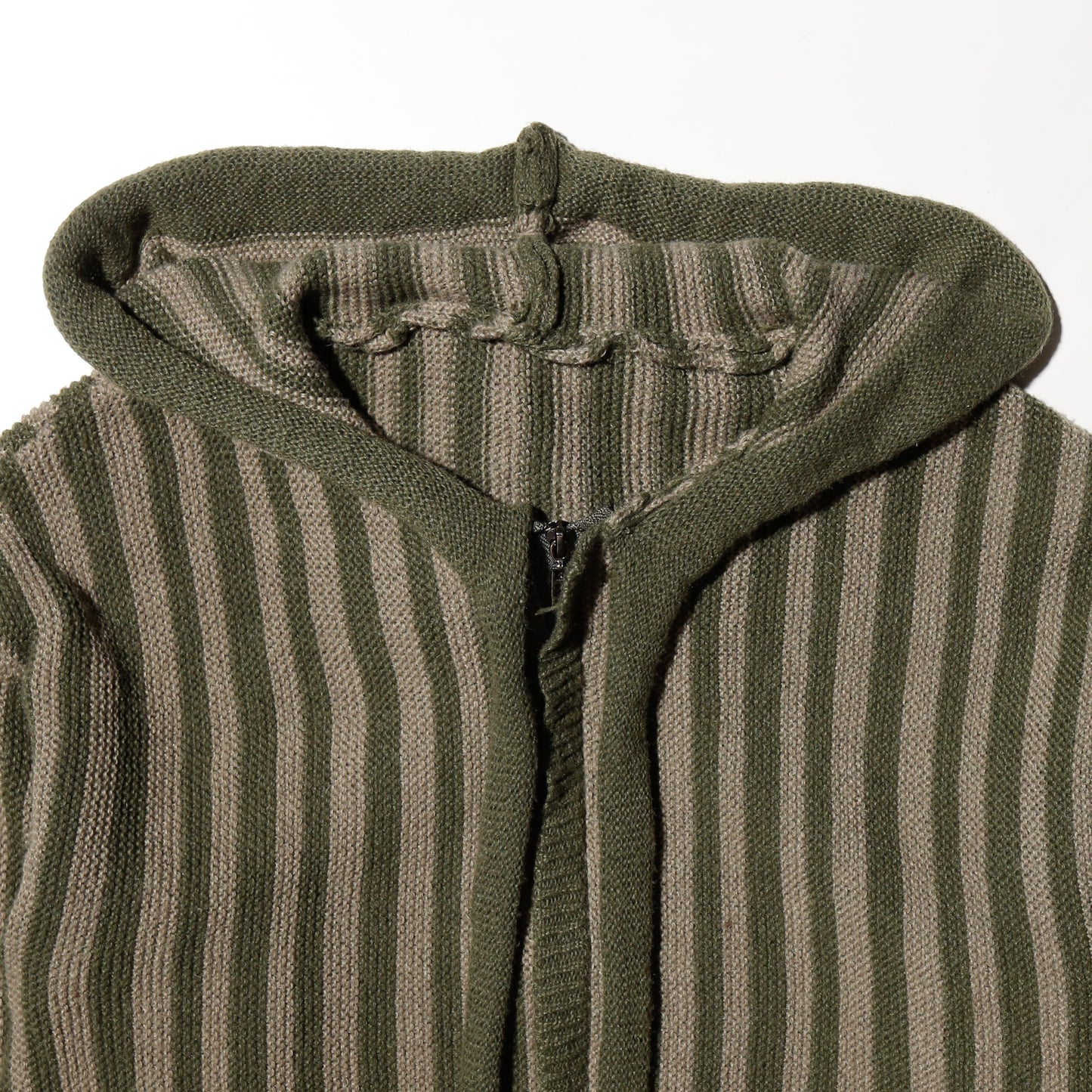 vintage cropped border knit hoodie