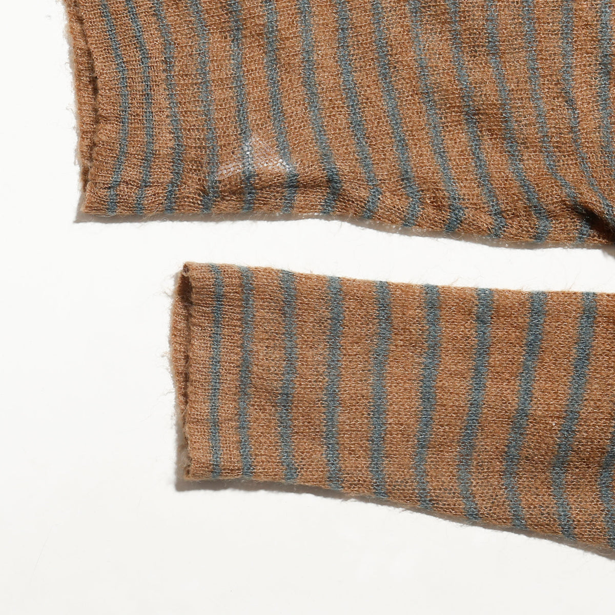 vintage low gauge border wide sweater