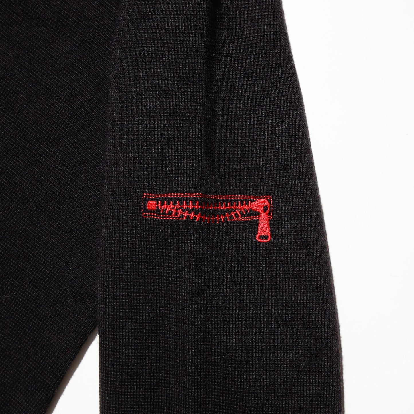 vintage broderie fastener sweater