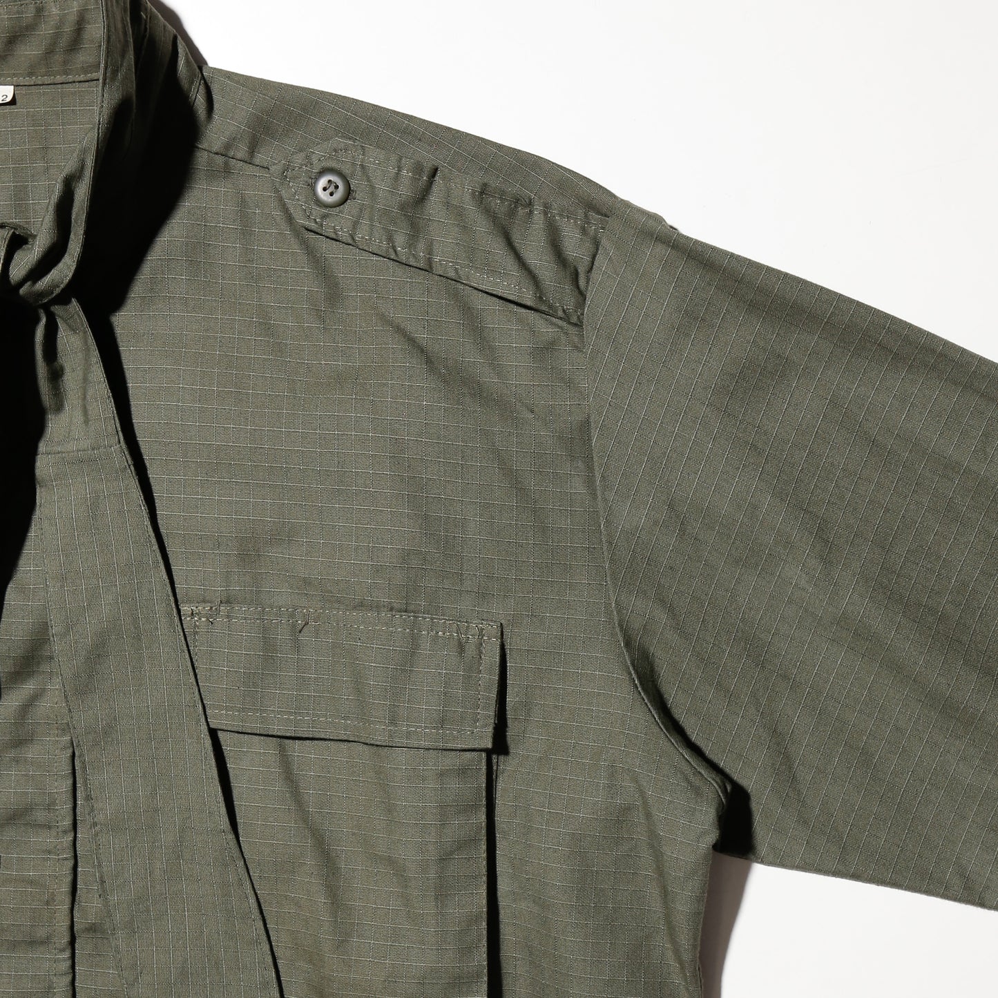 *one-off cropped bowtie field shirt