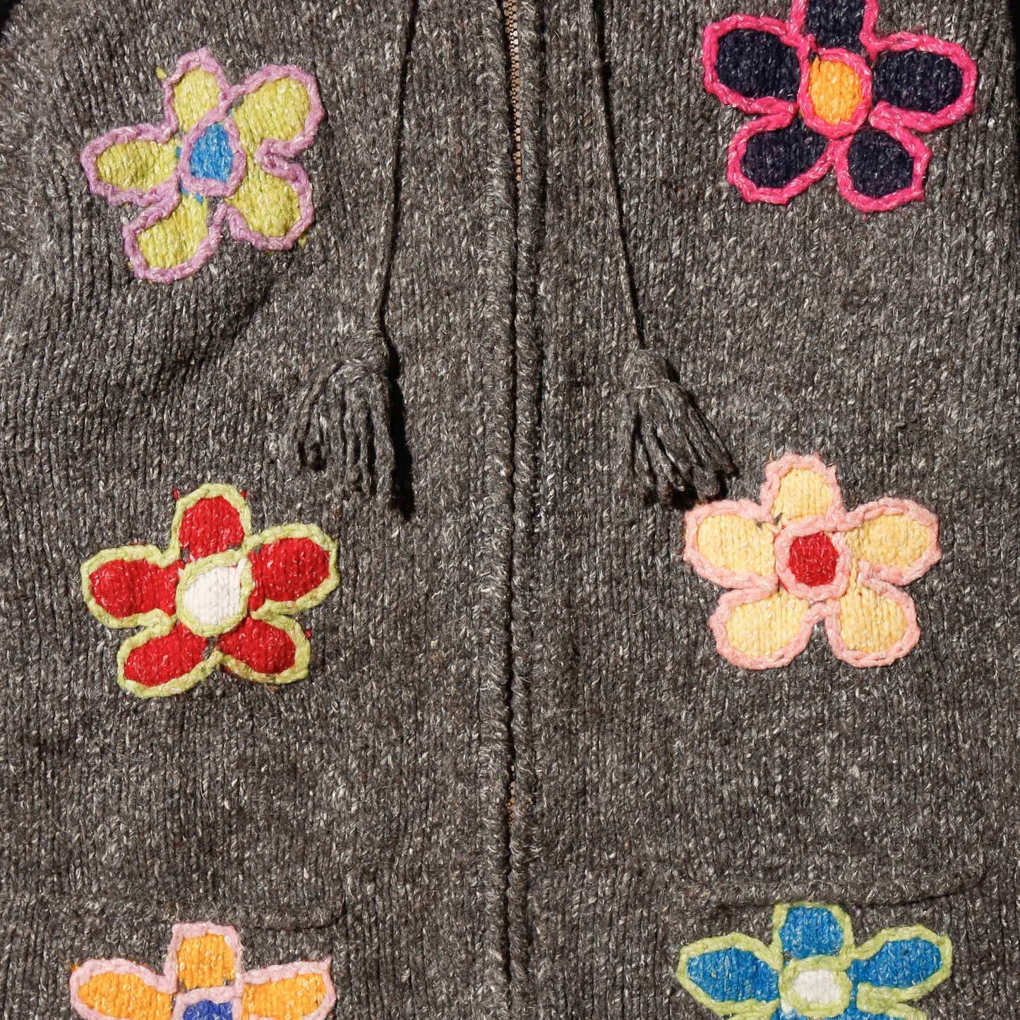 vintage ecuador hand knit flower hoodie