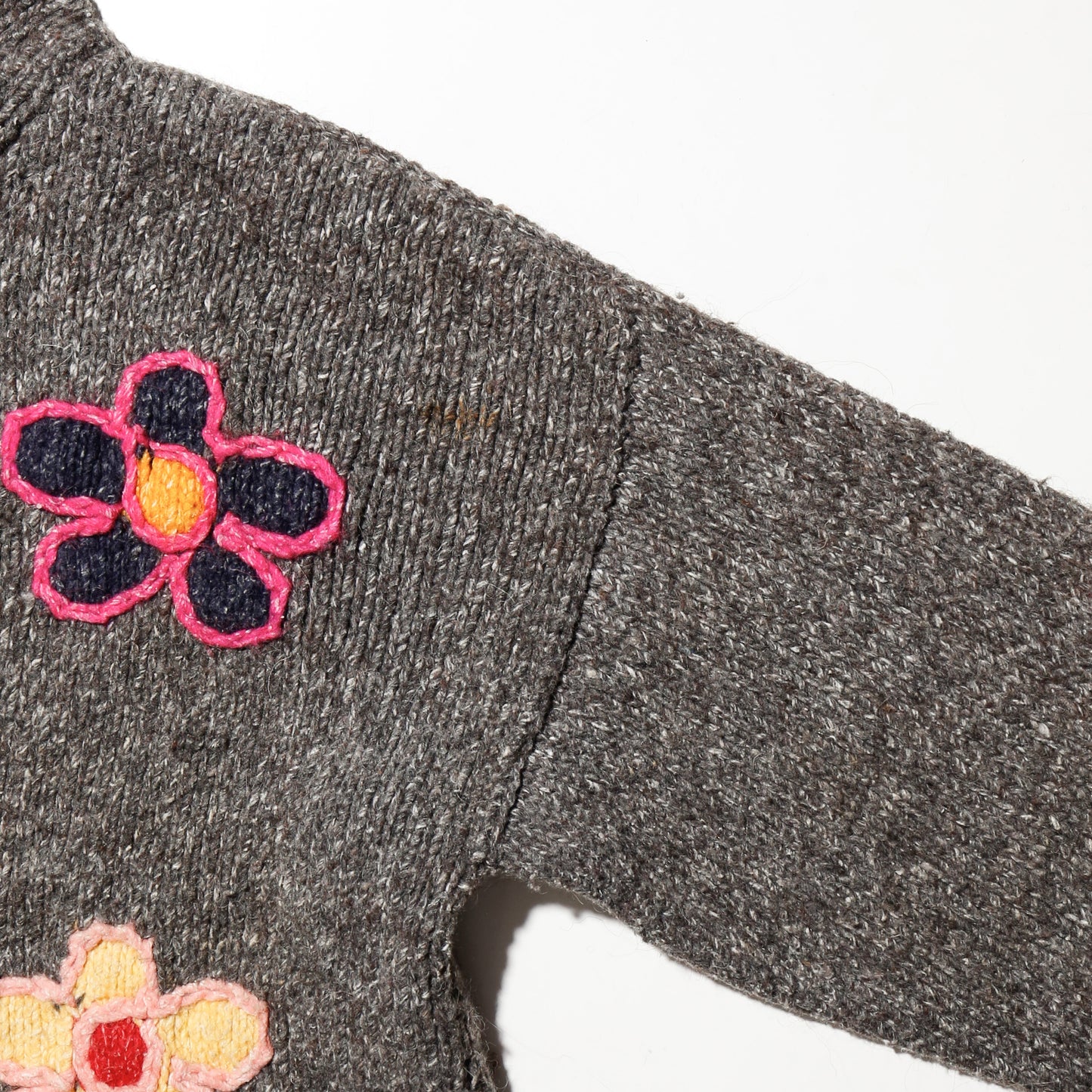 vintage ecuador hand knit flower hoodie