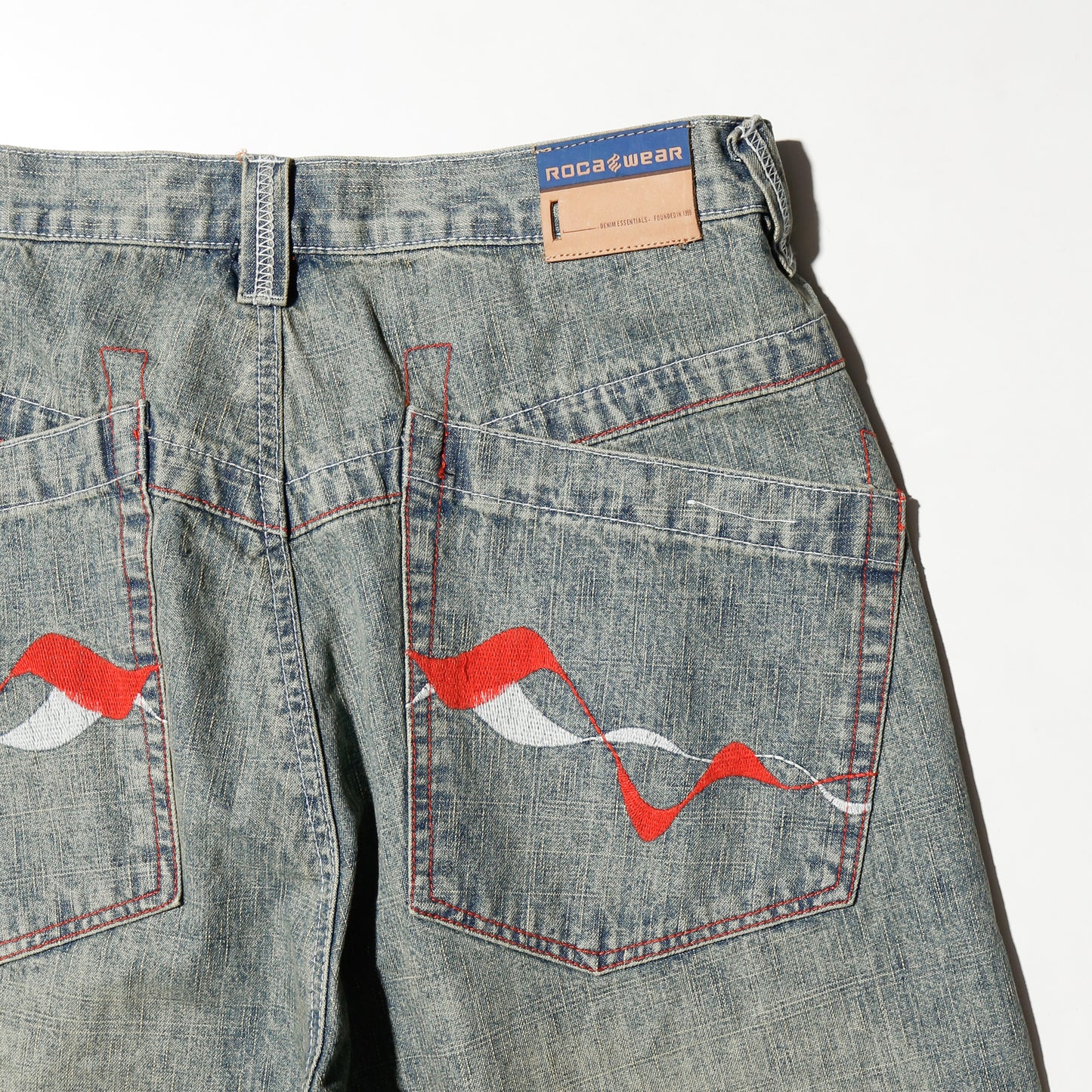 vintage rocawear center tuck slashed baggy shorts
