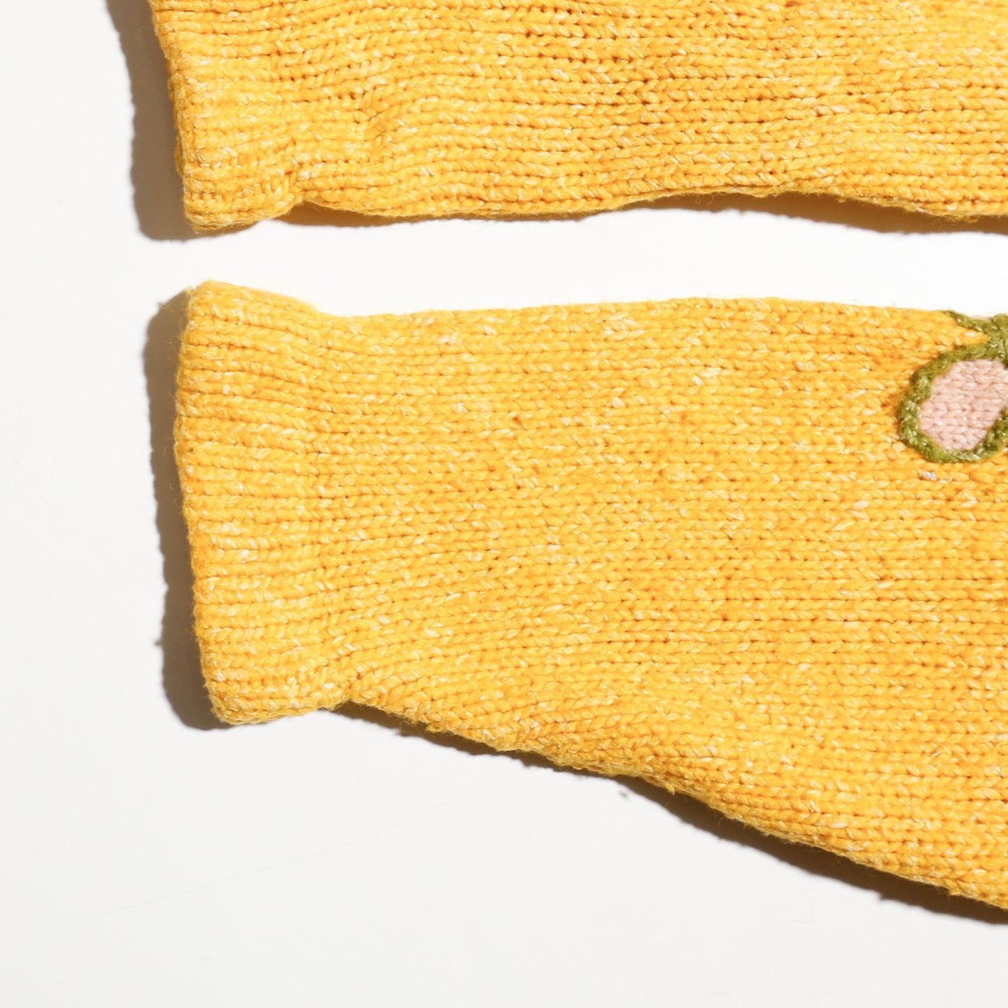 vintage ecuador hand knit flower hoodie