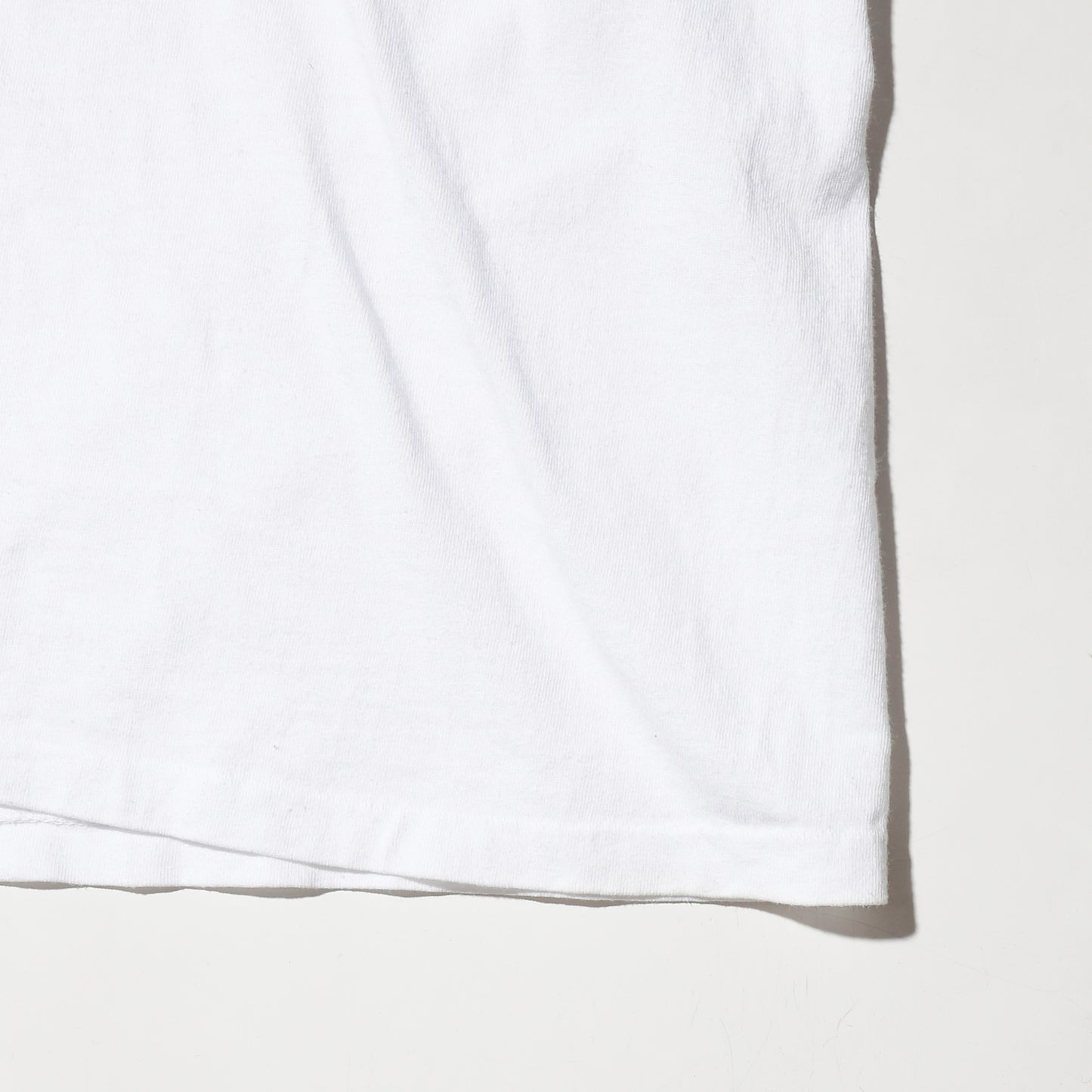 vintage 90's "2000 millennium" smiley t-shirt