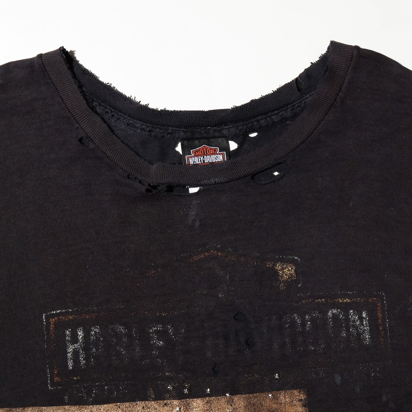 *one-off "the world is yours" broken hand screen n/s t-shirt