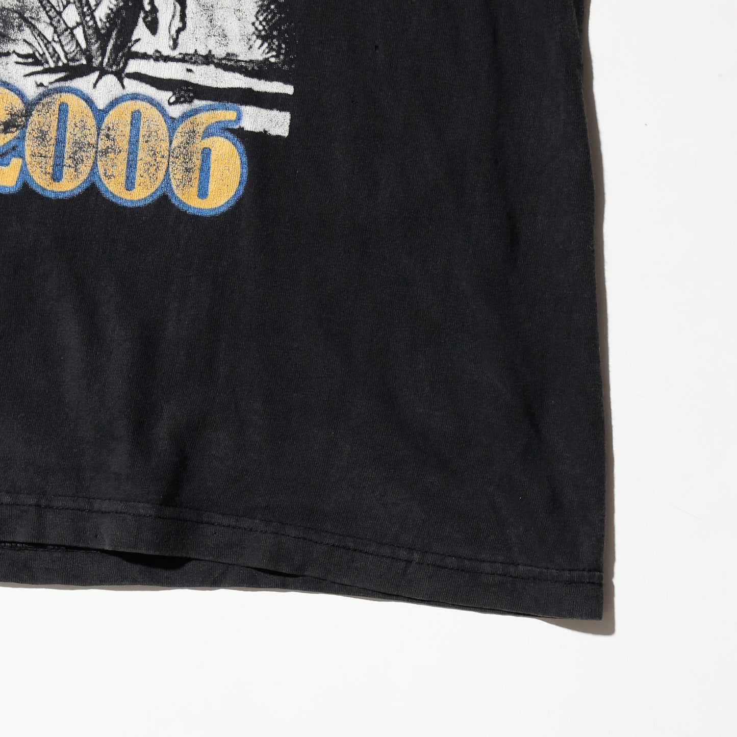 vintage 2006's Alice In Chains fall tour t-shirt