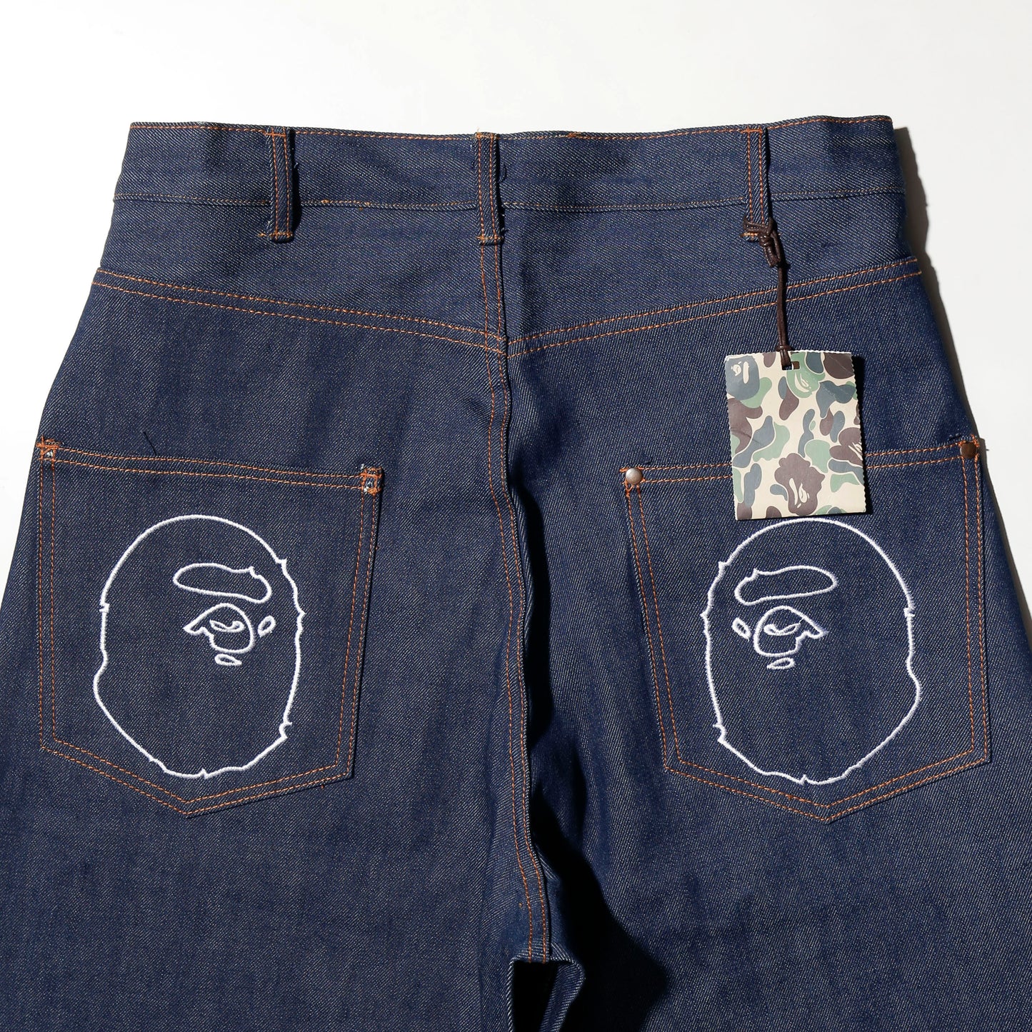 *dead stock A BATHING APE® ape head rigid denim baggy shorts *resized