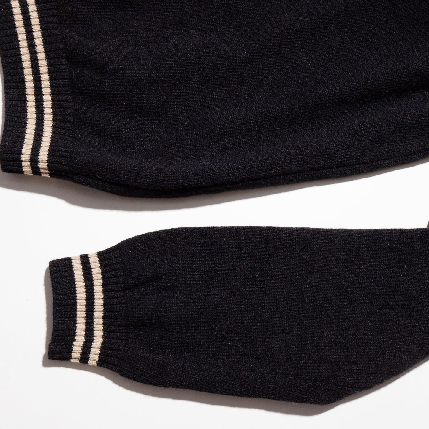 vintage slanting zip line sweater