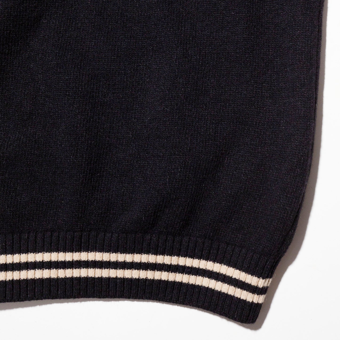 vintage slanting zip line sweater