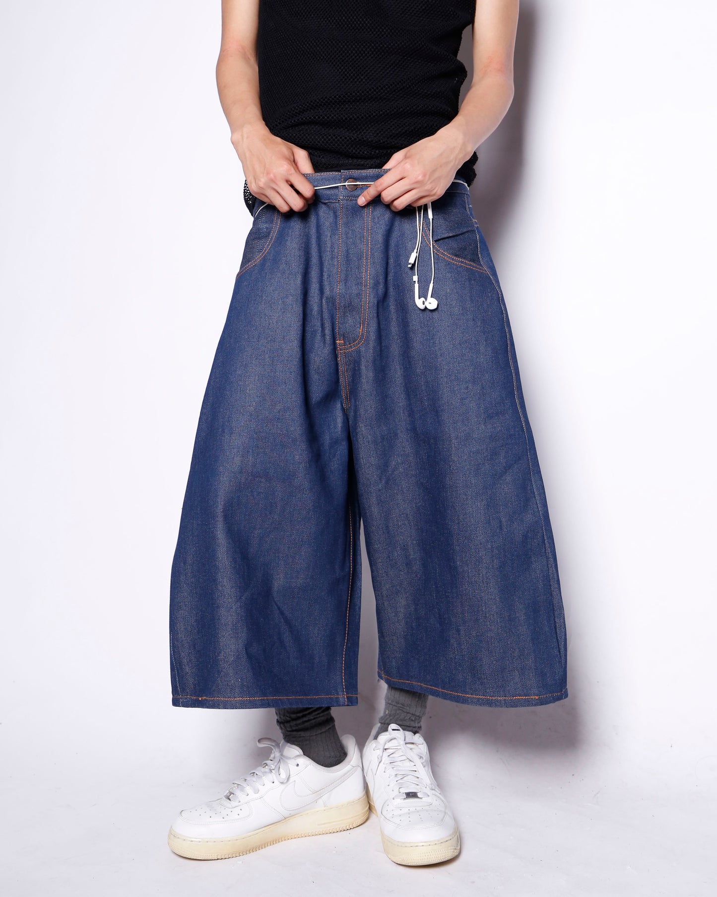 *dead stock A BATHING APE® ape head rigid denim baggy shorts *resized