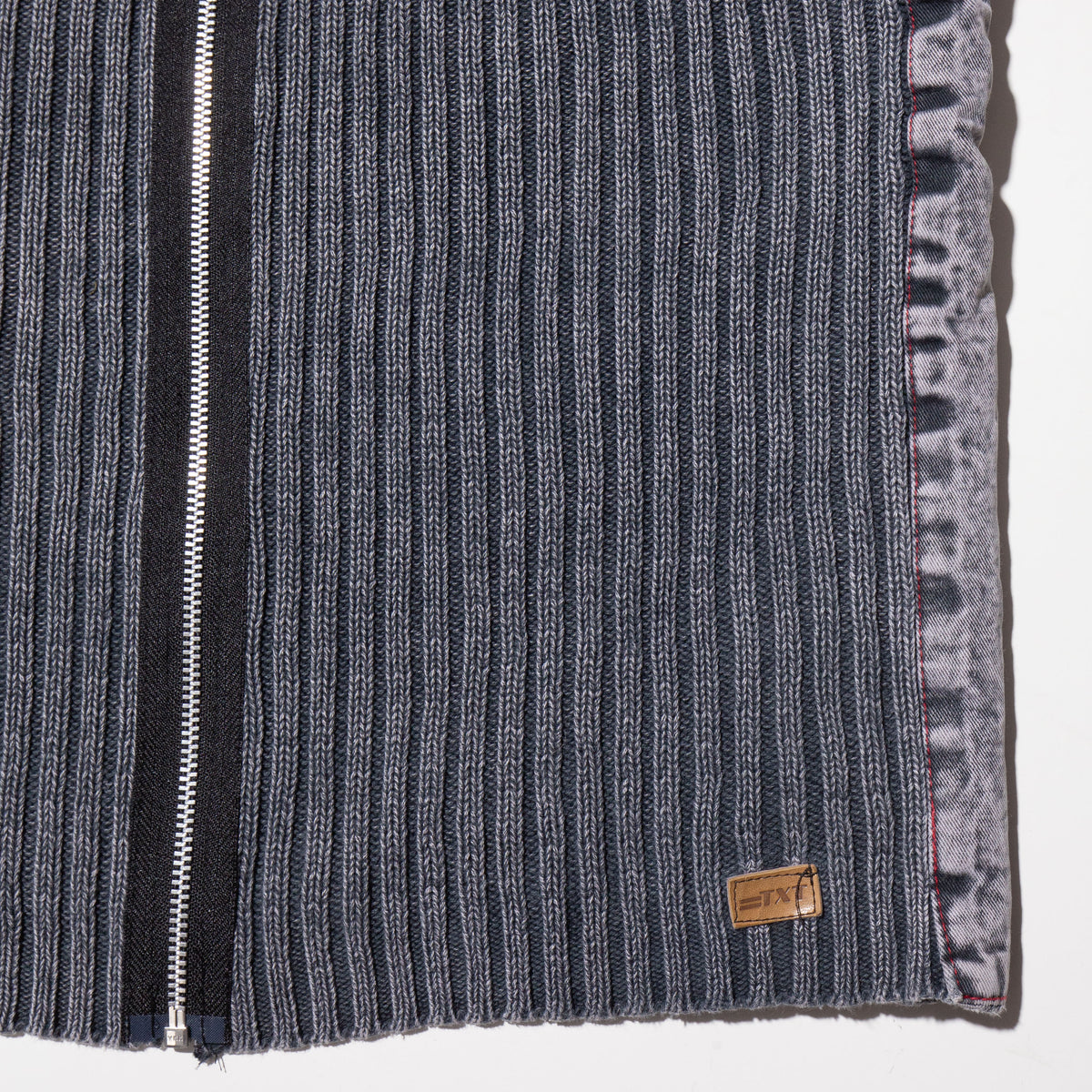 *one-off cross zip sweater