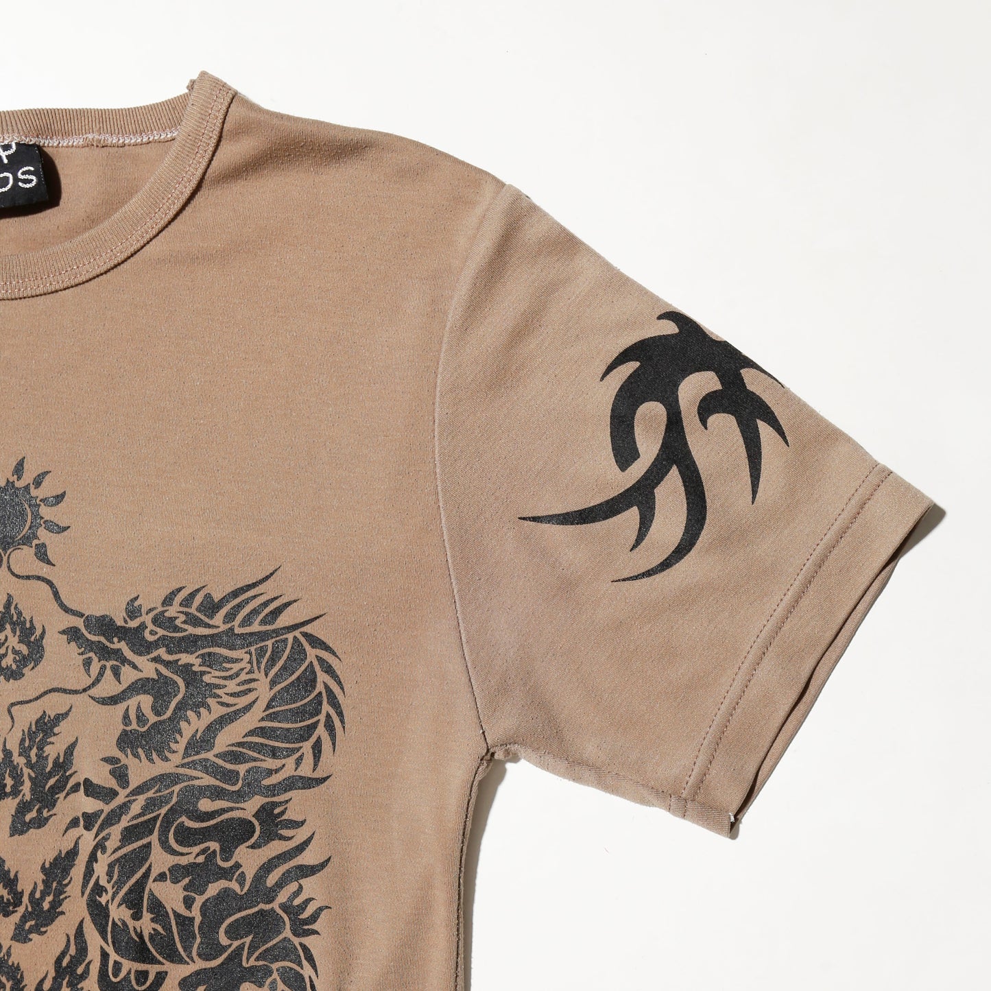 vintage 90's tribal dragon tatoo h/s t-shirt