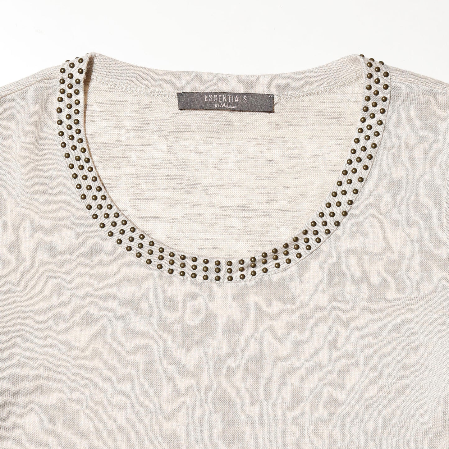 vintage studs neck cut sew