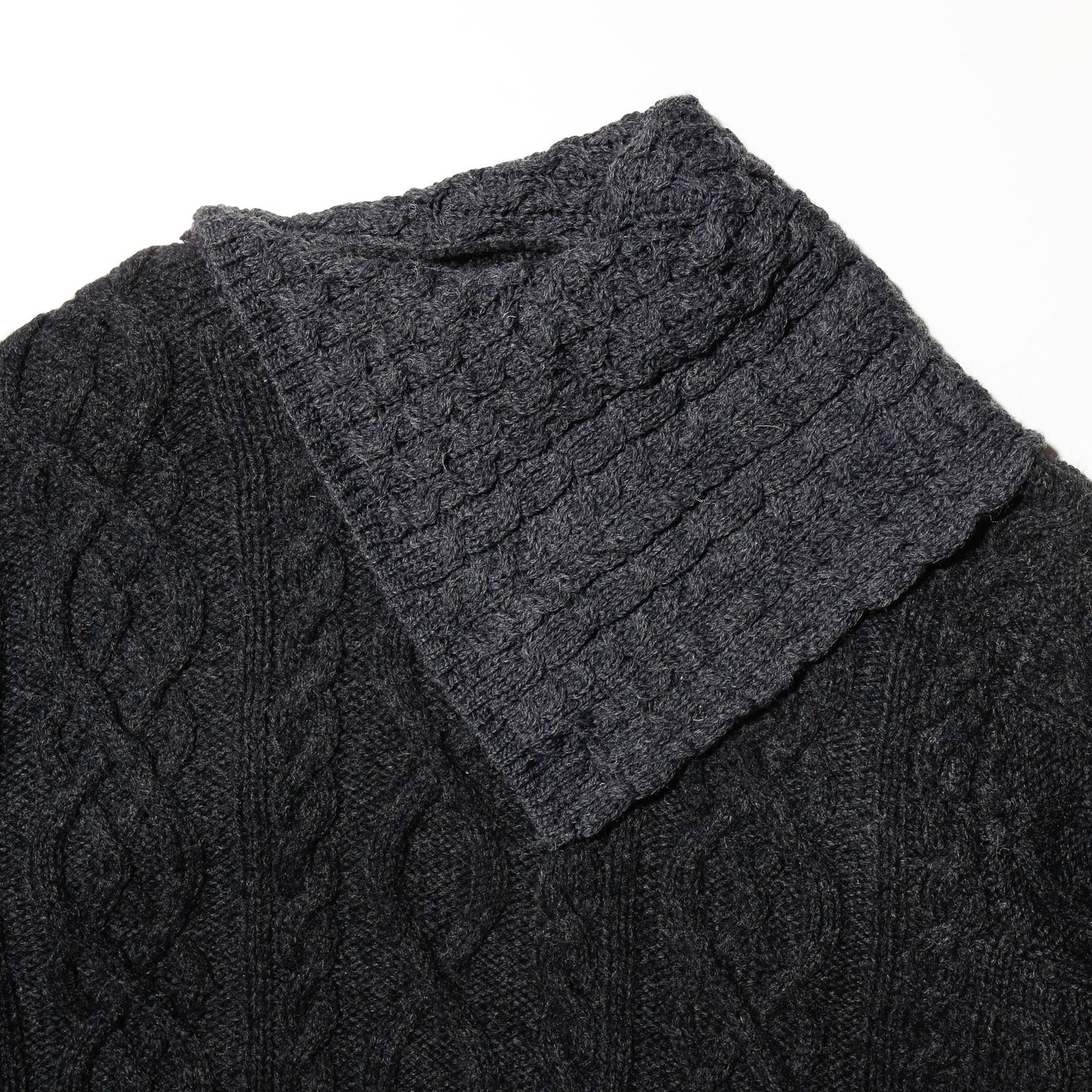 *one-off with muffler fisherman sweater