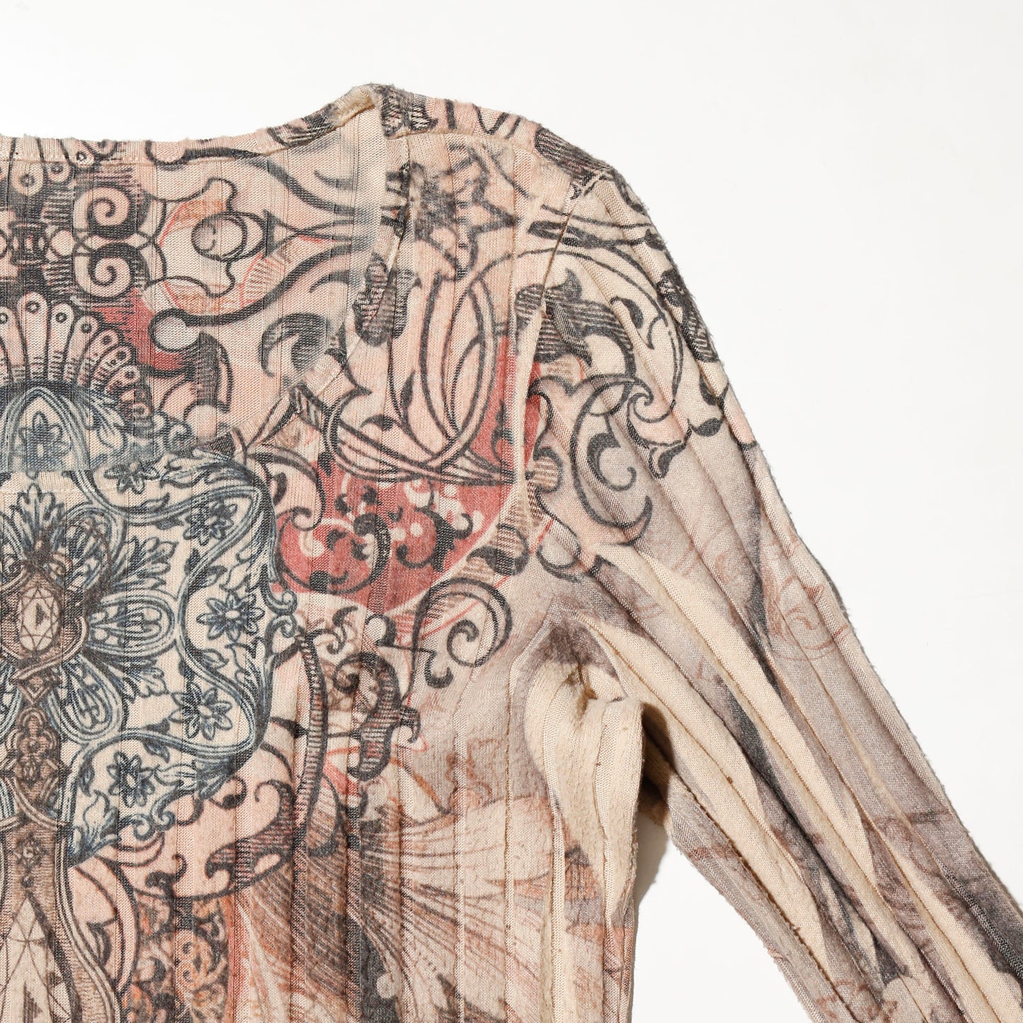 vintage textured tatoo l/s