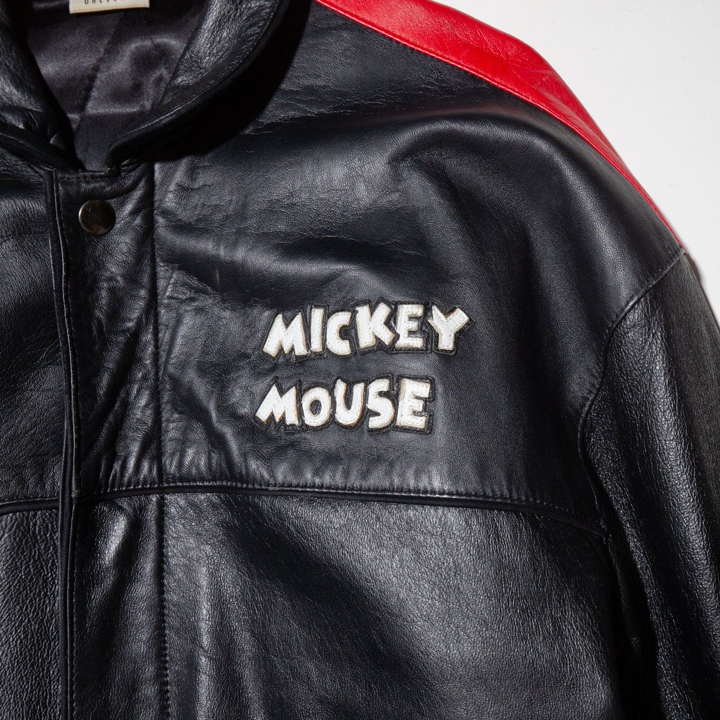 vintage 90's Disney mickey mouse leather jacket