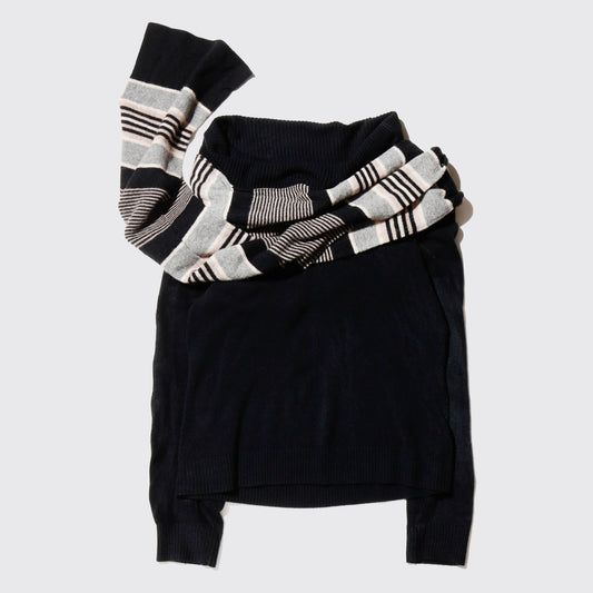 *one-off with muffler sweater