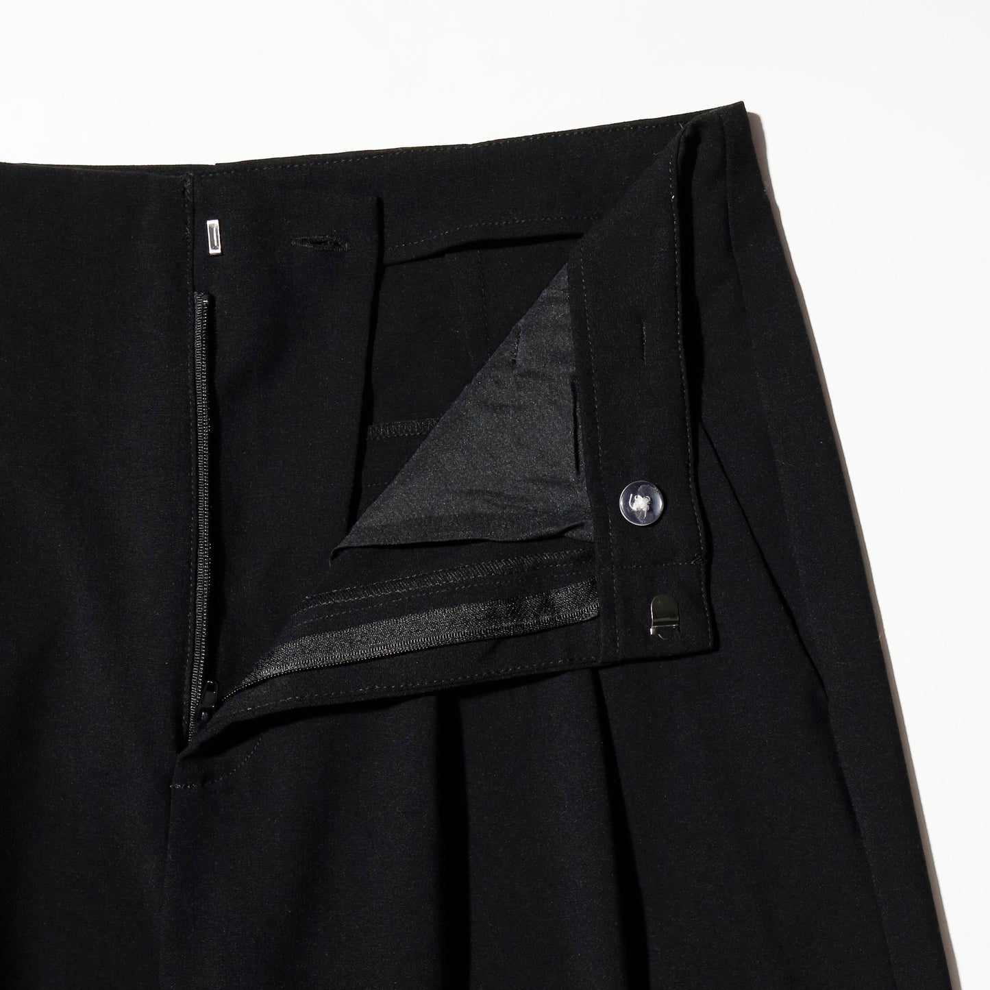 vintage pleats wide slacks