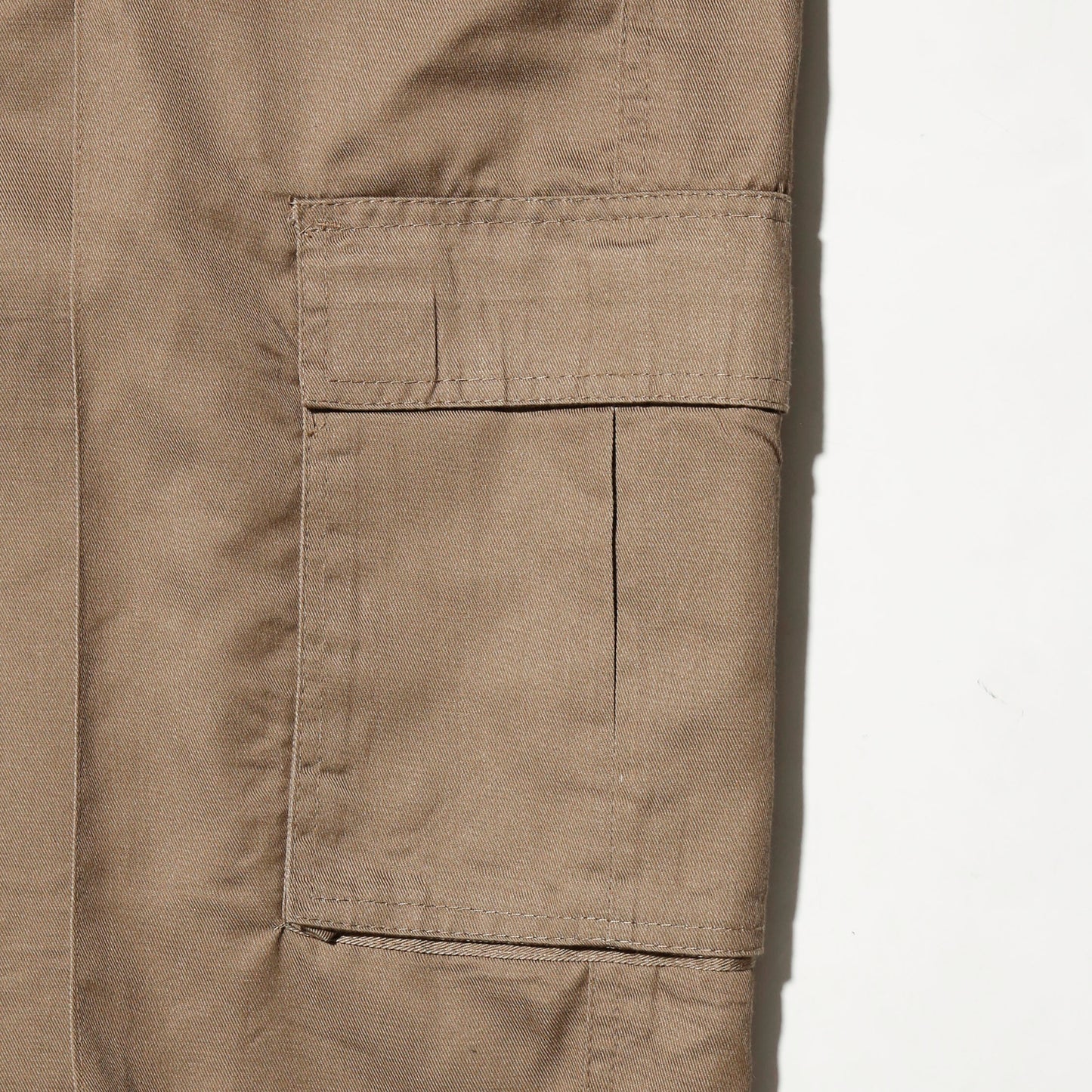 vintage center tuck bermuda cargo shorts *resized