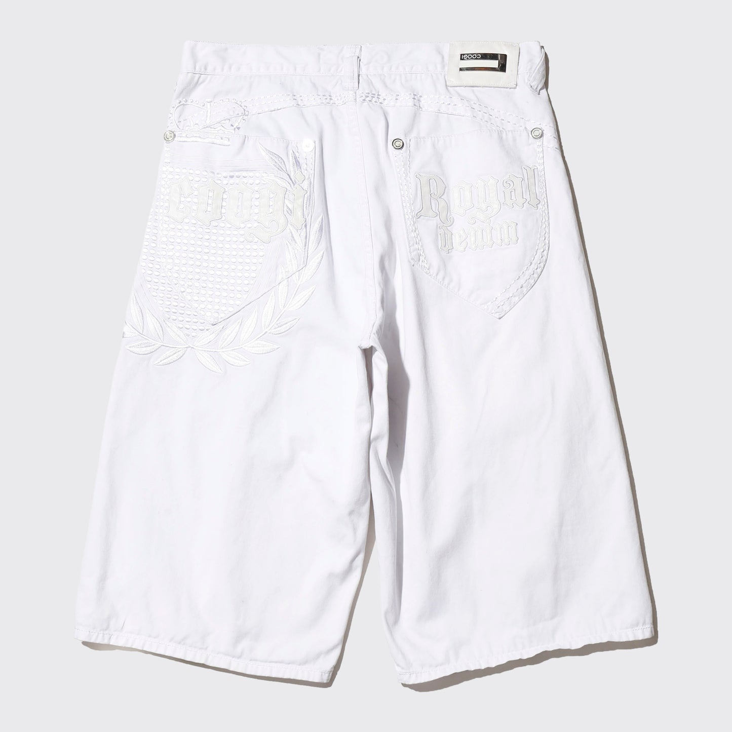 vintage coogi center tuck broderied baggy shorts