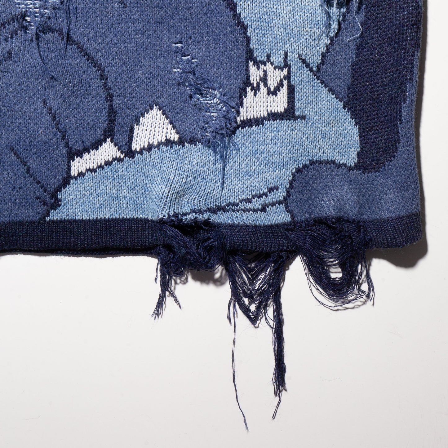 vintage 90's taz broken sweater