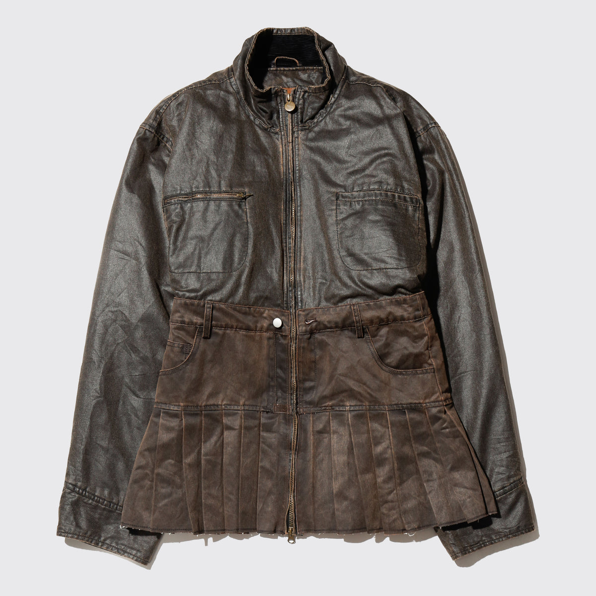 *one-off hybrid pleats dust jacket