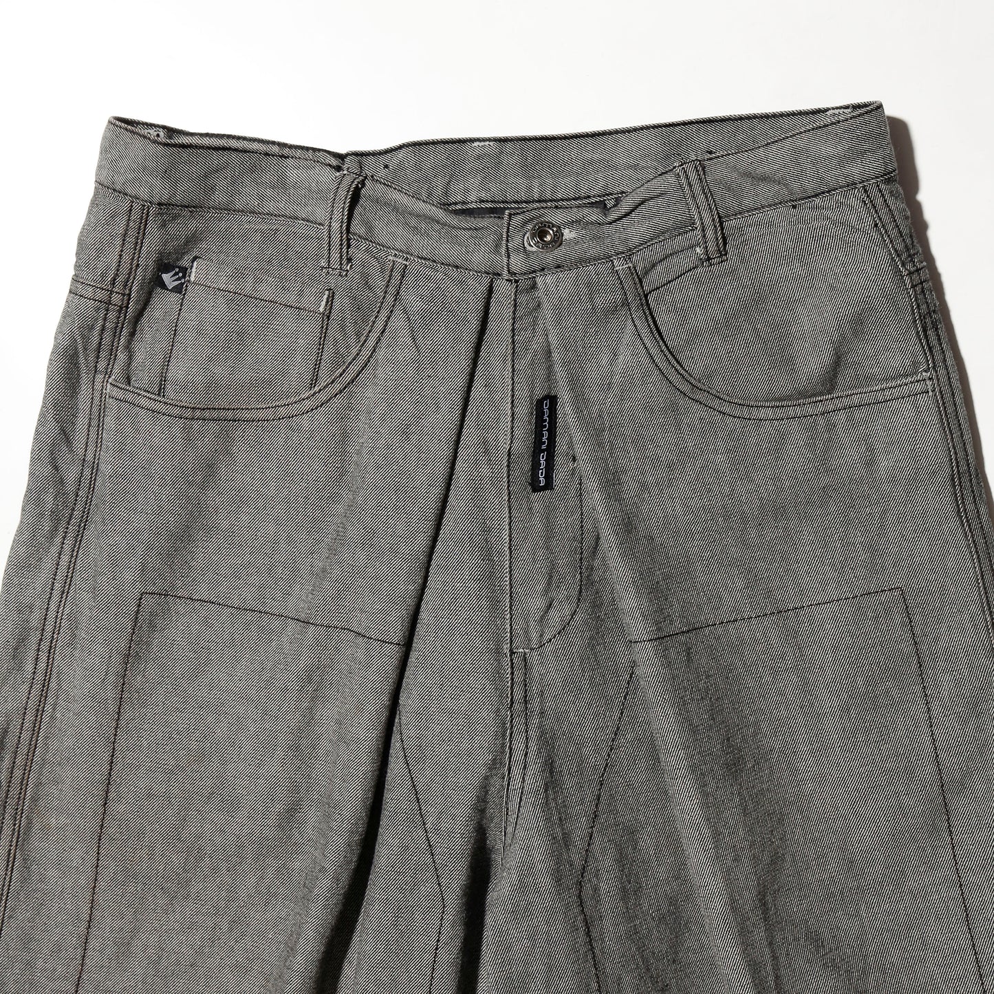 vintage center tuck stitched bermuda shorts