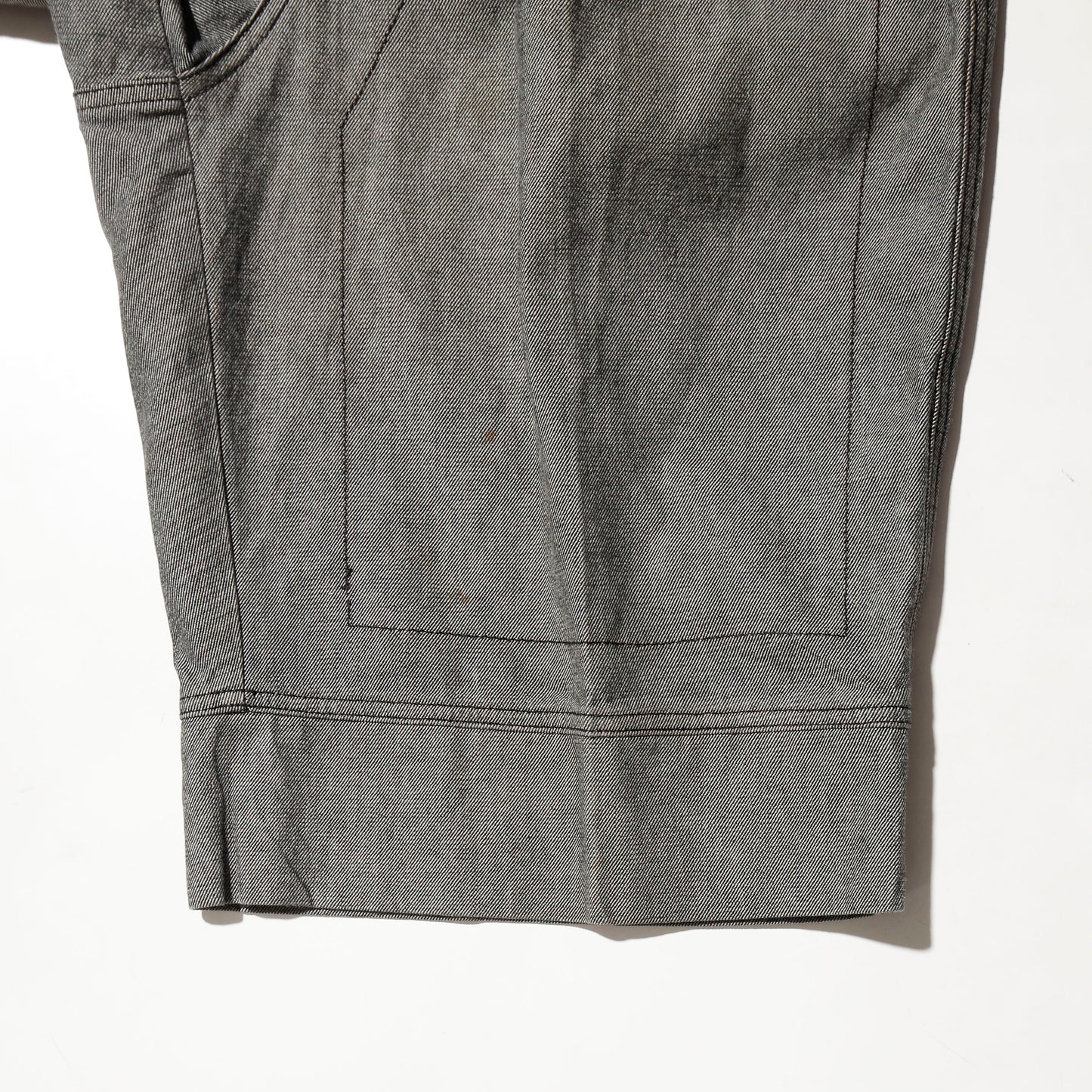vintage center tuck stitched bermuda shorts