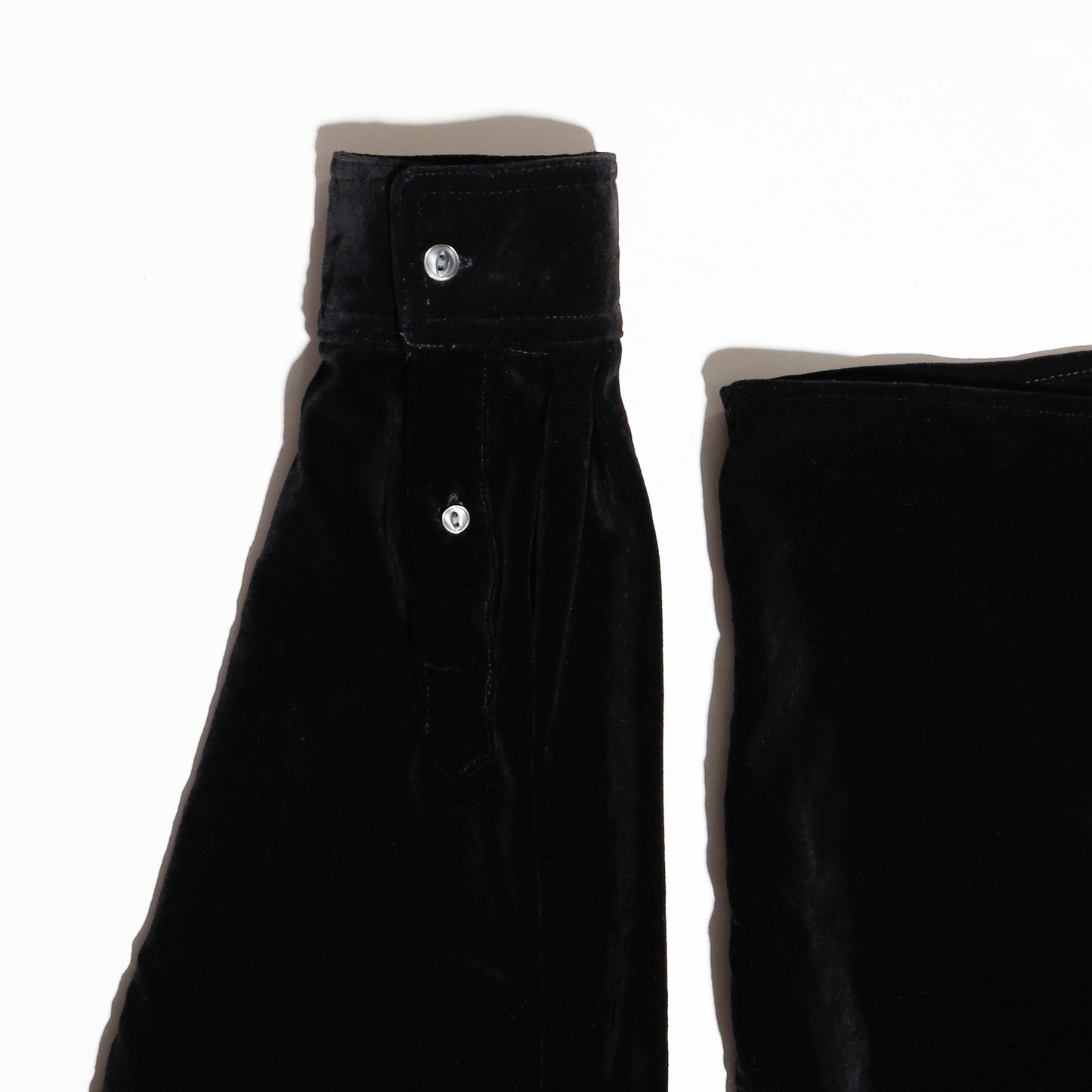 *one-off cropped bowtie velvet shirt
