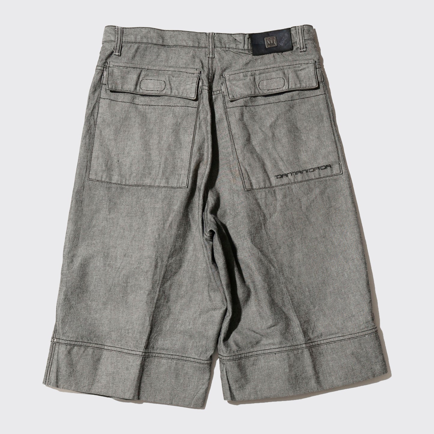 vintage center tuck stitched bermuda shorts
