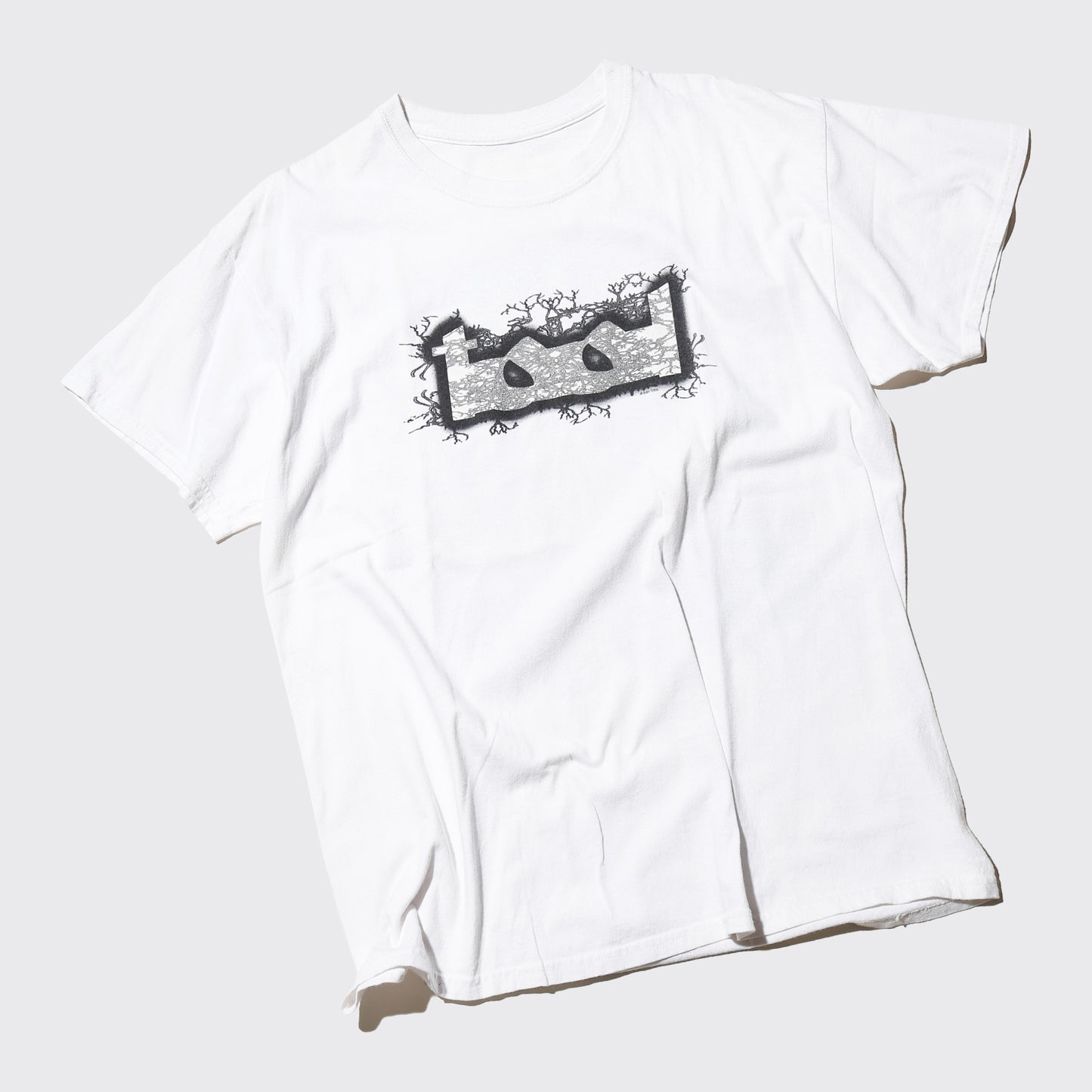 vintage 2001’s Tool grey tool man t-shirt