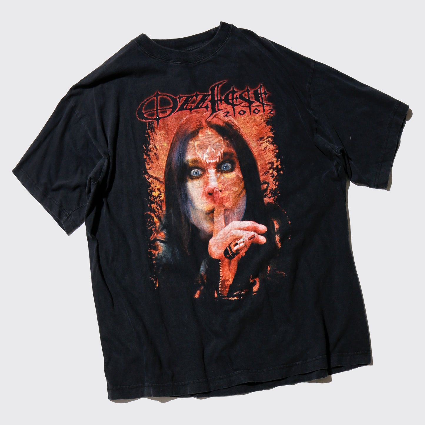 vintage 2002's Ozzfest t-shirt , ozzy osbourne/system of a down/rob zombie etc.