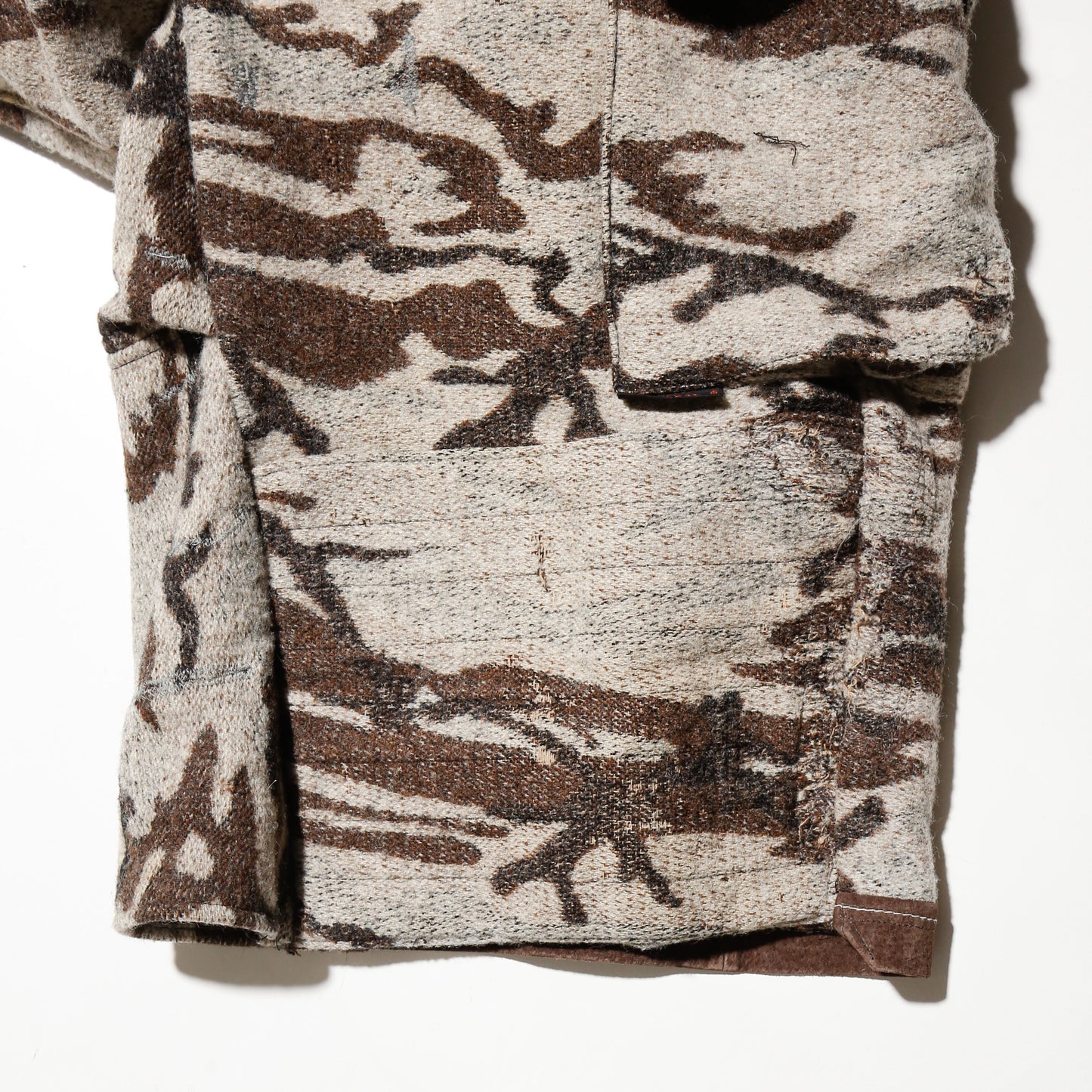 vintage 90's king of the mountain jaquard wool cargo shorts