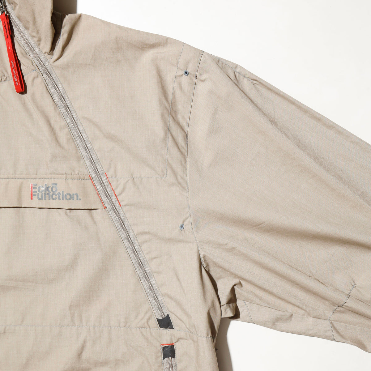 vintage 00's Eckō function slanting zip anorack