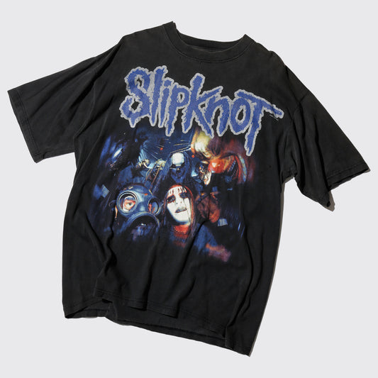 vintage 2001’s Slipknot t-shirt
