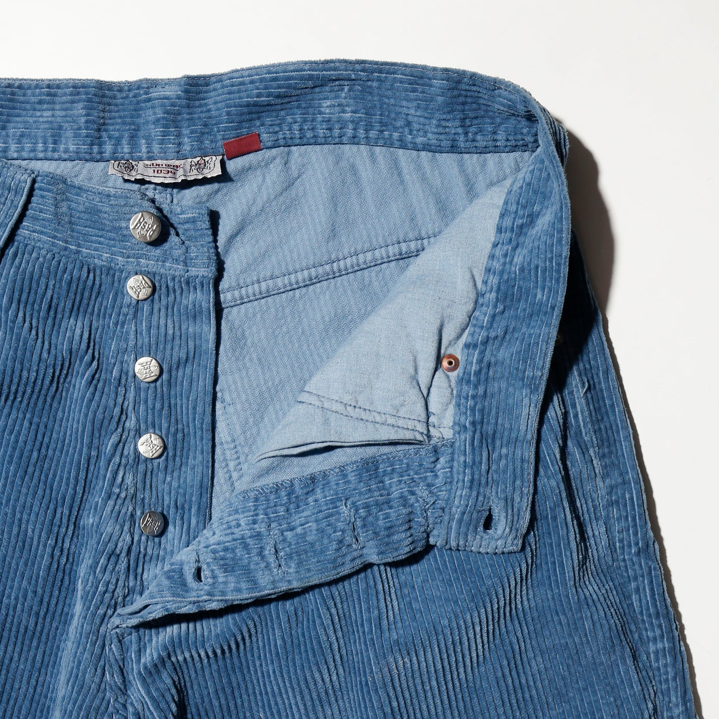 vintage corduroy wide bermuda shorts