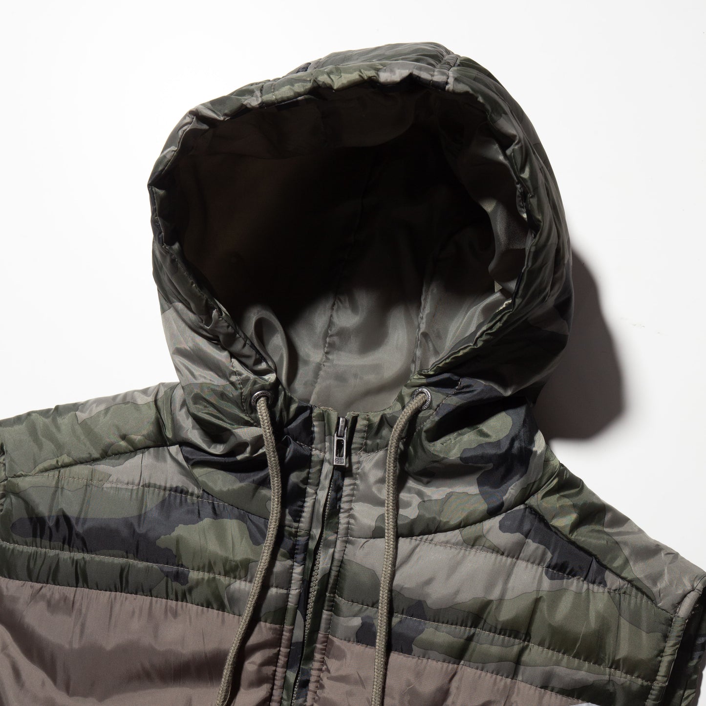 vintage echko camo hooded vest