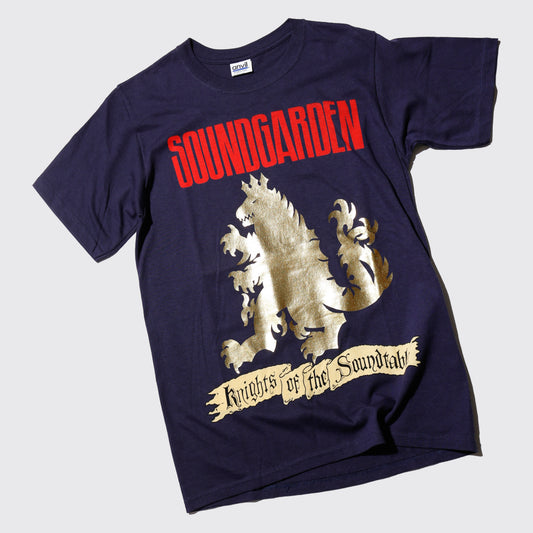 vintage 00's soundgarden knights of the sound table t-shirt