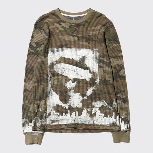 *one-off "the world is yours" hand screen l/s