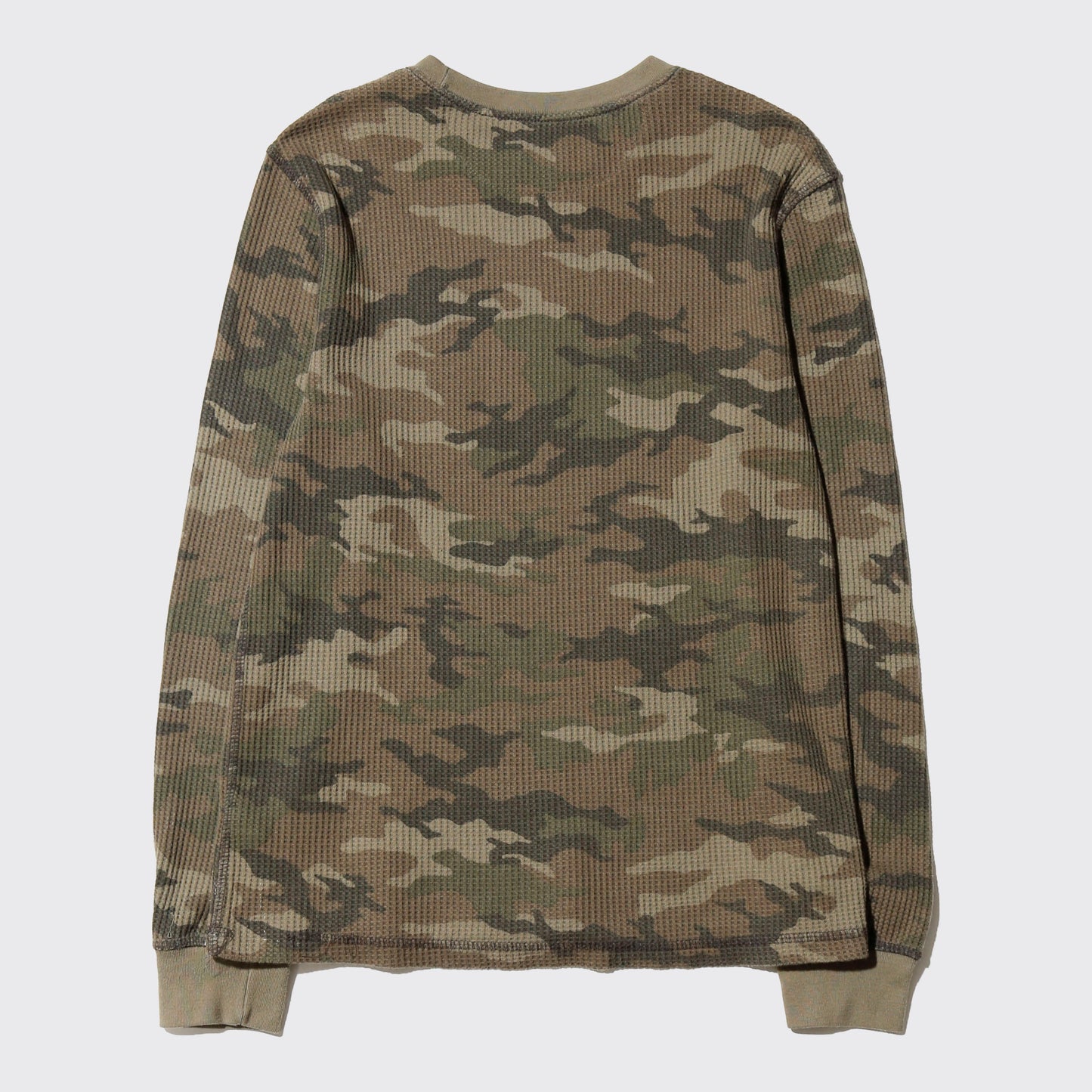 *one-off "the world is yours" hand screen l/s