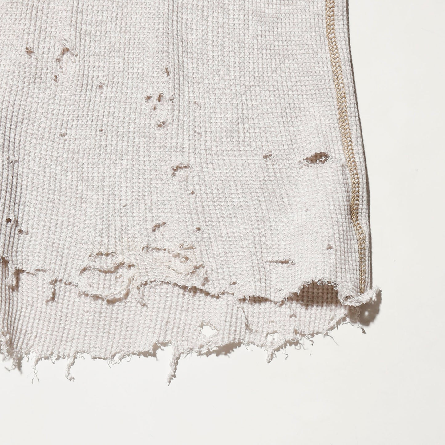 *one-off broken henry neck thermal cut sew