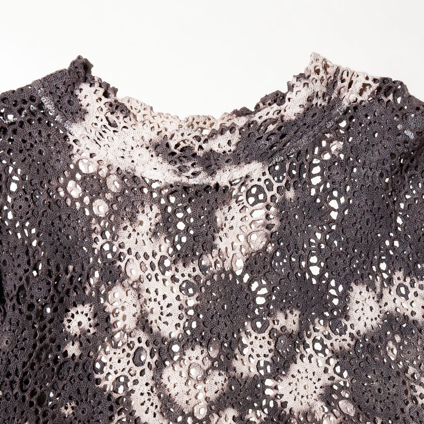 *one-off acid dye vintage lace up pullover