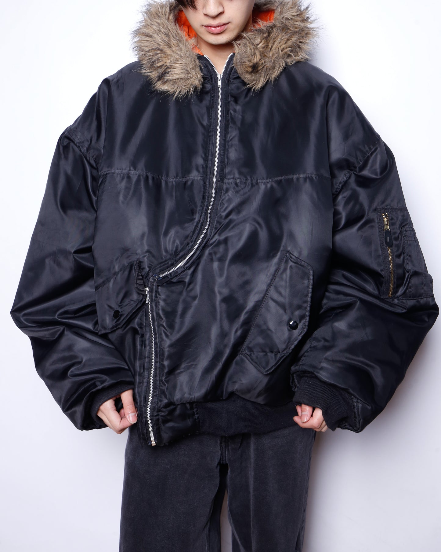 *one-off unbalance hooded bomber jacket